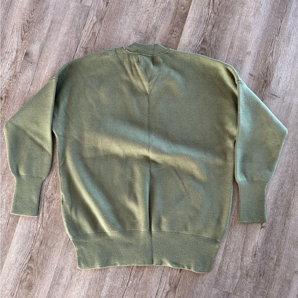 Abercrombie & Fitch Oversized Mock Neck Sweater - Picture 4 of 5